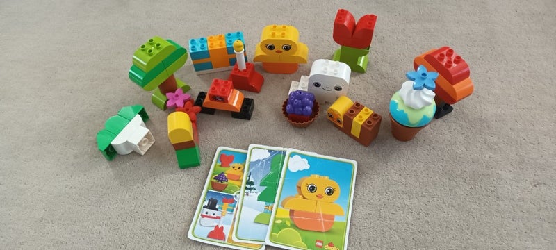 LEGO® DUPLO® Creative Chest Carousel 3