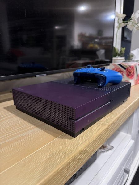 XBOX One S with 20 Games Carousel 1