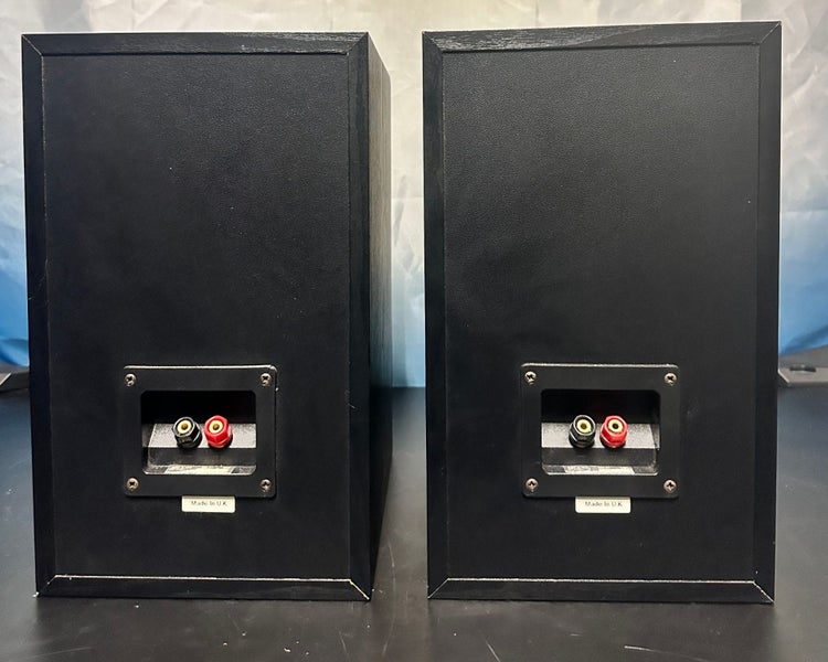 Kef K series K120 bookshelf speakers Carousel 5