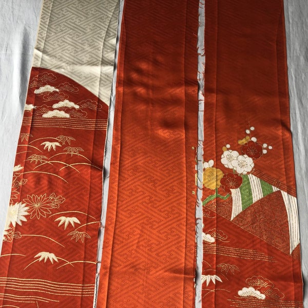 Vintage Japanese Fabric Decorative Silk Fabric Pieces X3 Carousel 2