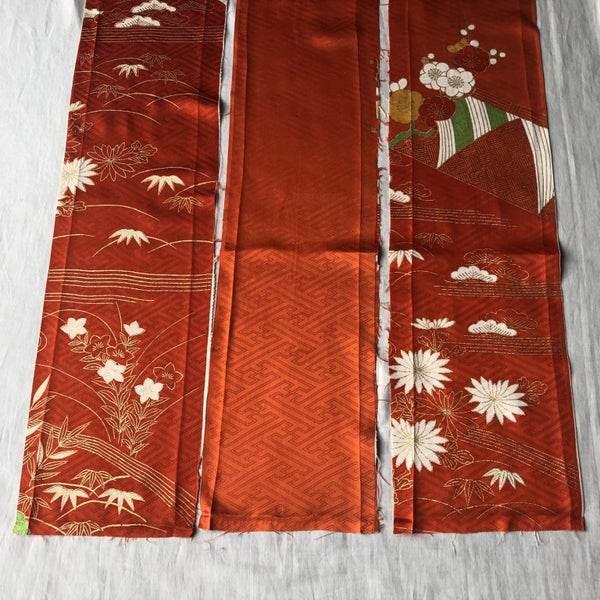 Vintage Japanese Fabric Decorative Silk Fabric Pieces X3 Carousel 1