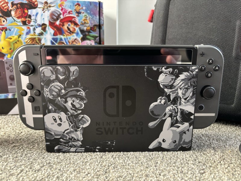 Limited Edition Nintendo Switch Package Carousel 1