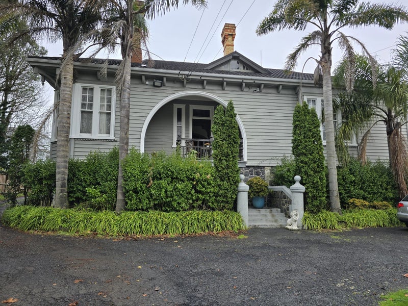 Mount Eden, 6+ bedrooms64471862390146110