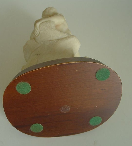 The Kiss by Rodin Resin Figure + Exhibition Broch Carousel 2