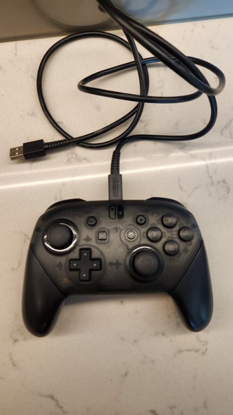 Nintendo Switch Pro Controller Carousel 1