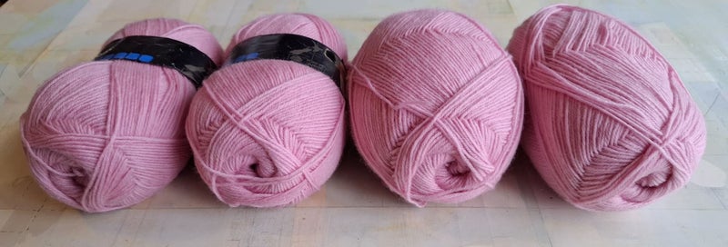 100% NZ wool - 400 grams - equivalent 8 x 50 gram balls Carousel 2
