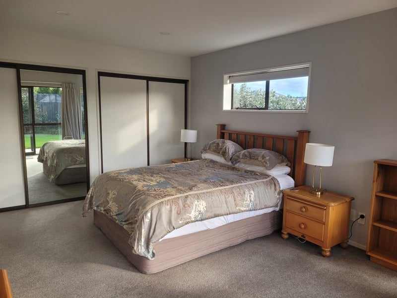 Shirley, 3 bedrooms62954757284225118