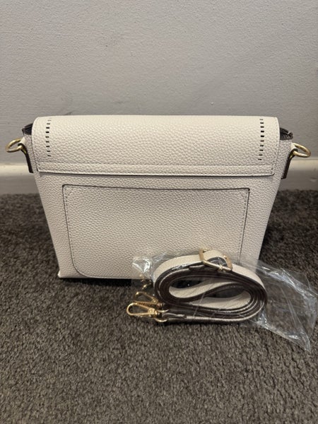 Hand bag62949054860162114