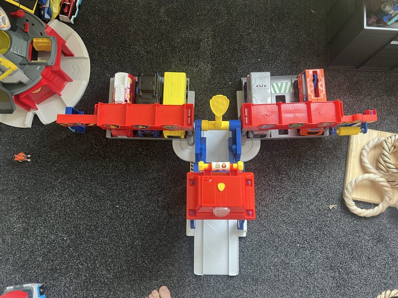 Paw Patrol Truck Stop HQ Carousel 2