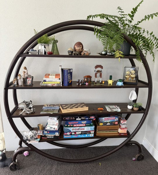 Designer wall/ display unit 1.8m x 1.8m629500049121301129