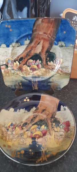 Royal Doulton Gnome Series Carousel 3