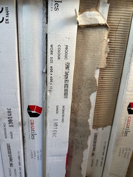 Outdoor tiles629566594250251111