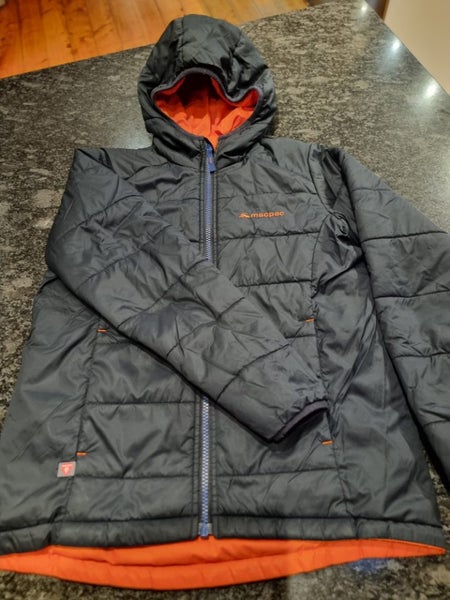 Macpac age 10 hooded jacket Carousel 1