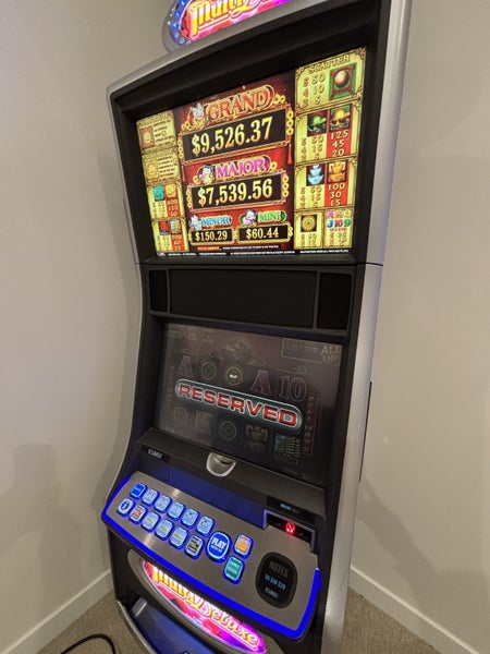 Equinox SLV Multideluxe Pokie Machine63003666516737113