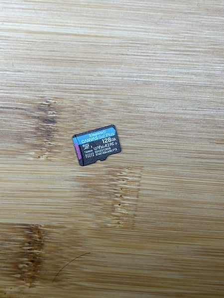 128GB N. Switch + Zelda: BotW Bundle Carousel 2