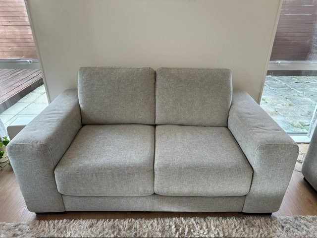 Excellent Condition 4 + 4 + 2.5 seater sofa set62959510226049114