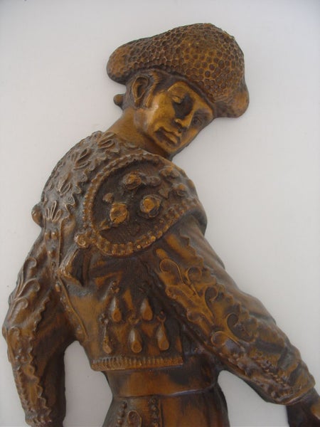 Spanish Toreador Bull Fighter Wall Figure Carousel 3
