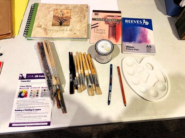 Painting gear: sketchbook, brushes, palette, drawing pads, paint etc (2027S/A) Carousel 1