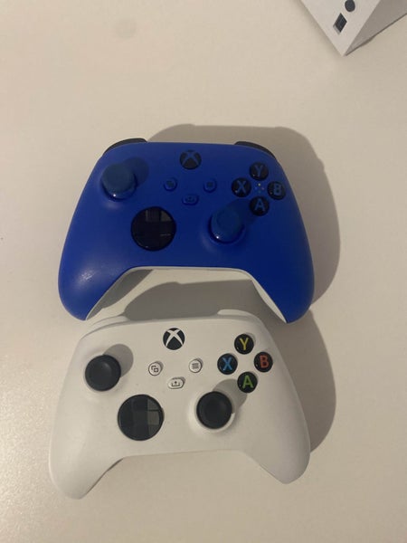 used xbox series x digital (with two controllers)62960724145282112
