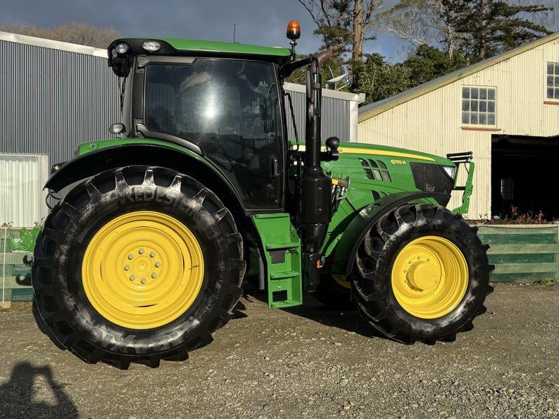 John Deere 6155R with 643R loader $220,000 + GST62960723147265112