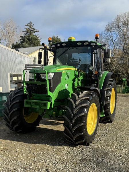 John Deere 6155R with 643R loader $220,000 + GST62960723147265113