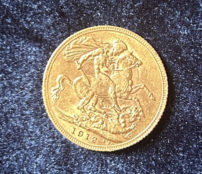 Gold Full Sovereign 1912 Carousel 1