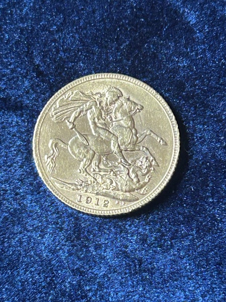 Gold Full Sovereign 1912 Carousel 2