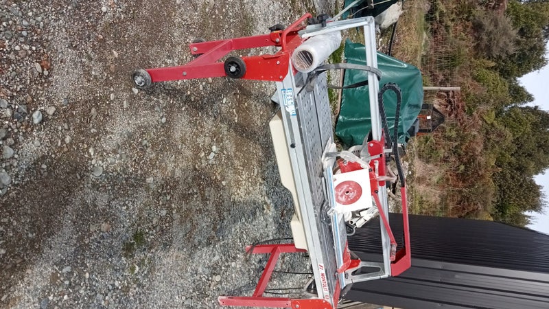 ITALIAN TILE CUTTER/SAW, ELECTRIC WET, MONTOLIT F1-131 BROOKLYN62958561779457112