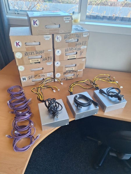 Bulk Goldshell ASIC miner boxes $1res Carousel 1