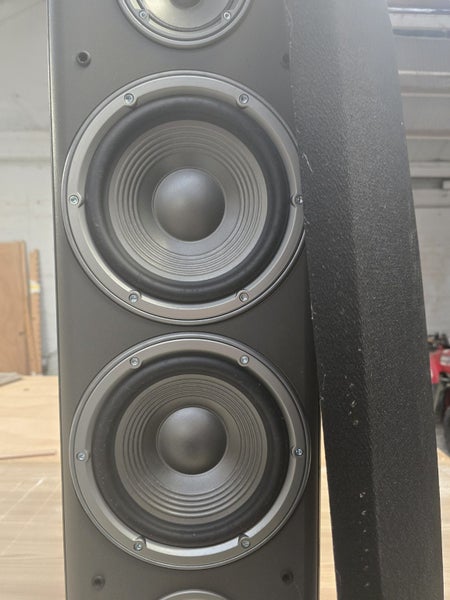 JBL E90 Floor-Standing Speakers – Perfect Condition!62960460951042112