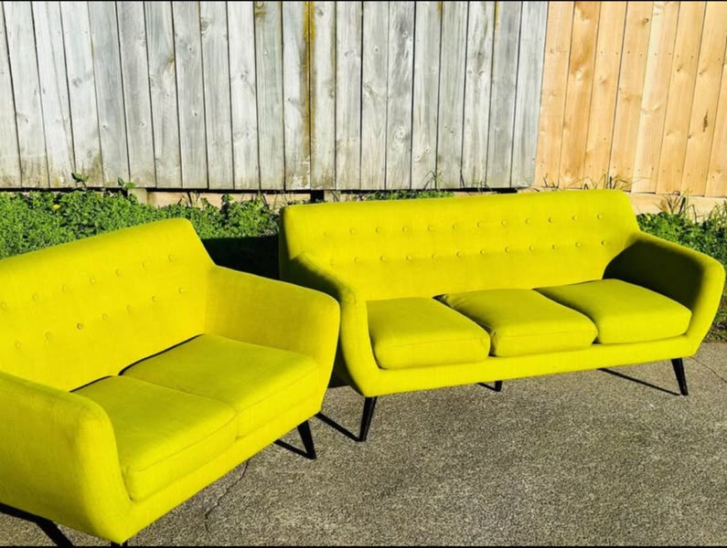 LOUNGE SUITE 3+2 SEATER -John Young imported62962612611203111