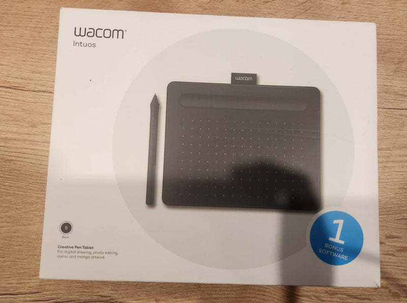Wacom Intuos Bluetooth Pen Tablet (Pen Pad) Carousel 1