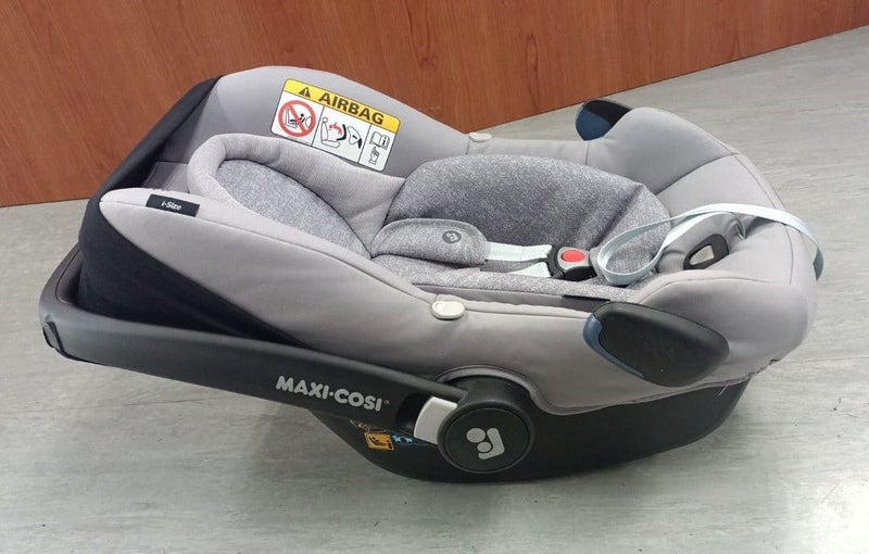 Maxi-Cosi Rock Rear Facing Car Seat - DEMO UNIT Carousel 2