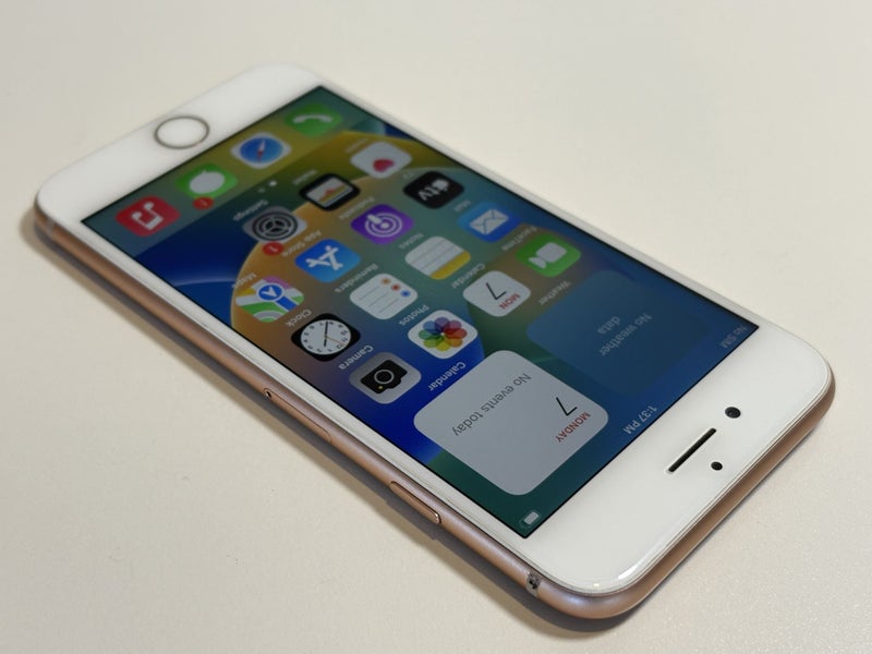 Apple iPhone 8 64gb Gold62958562150273112