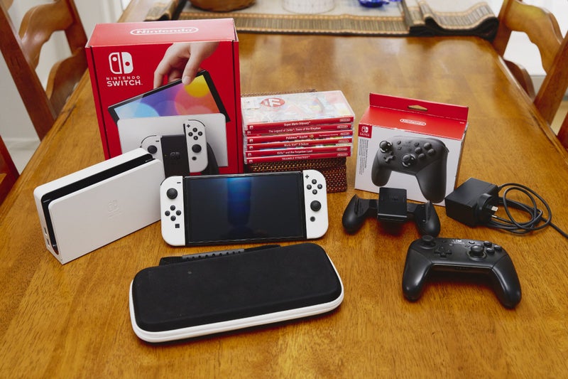 Nintendo Switch OLED - BIG Game + Accessory Bundle62958562374145116