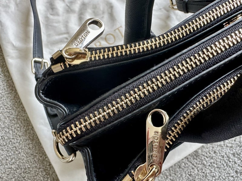 Oroton leather handbag purse62960723285761114