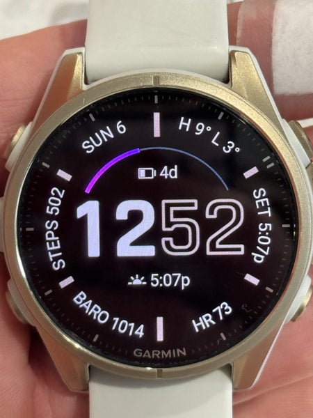 Garmin Fenix 8 amouled sapphire Carousel 1