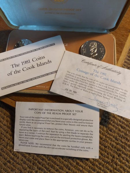 1981 Cook Islands Proof Set Carousel 2