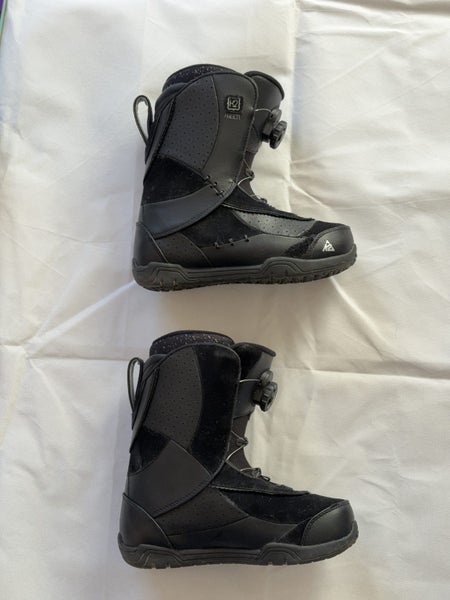 Women's US 8 K2 Snowboard boots629785864003871125