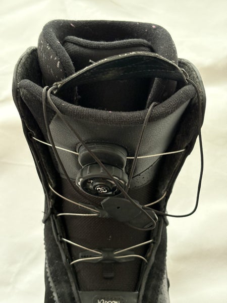 Women's US 8 K2 Snowboard boots62978586400387114
