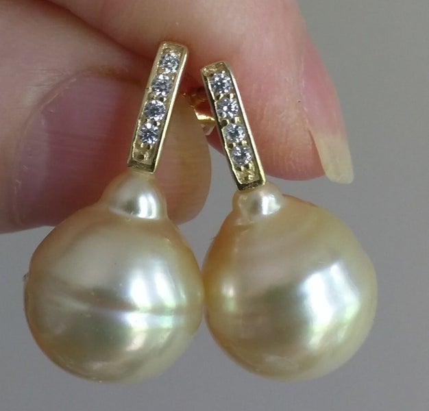 SALE! Gorgeous AUSTRALIAN GOLD PEARL & Crystal Earrings Carousel 1