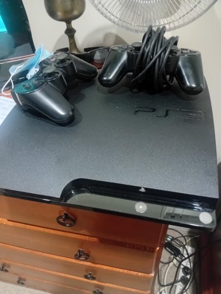PS 3 with 36 games Carousel 1