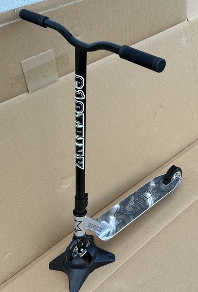 scooters B Carousel 1