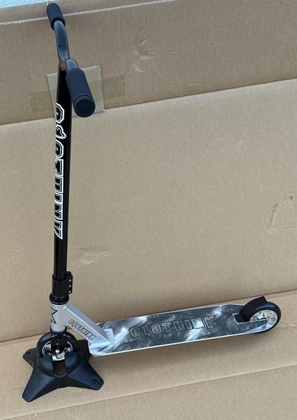 scooters B Carousel 2