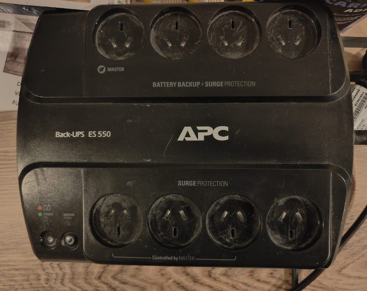 APC Power Saving Backup UPS ES - 8 Outlet 550VA, 230V Carousel 2