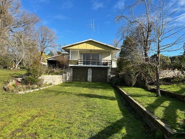 Image 1 of 7