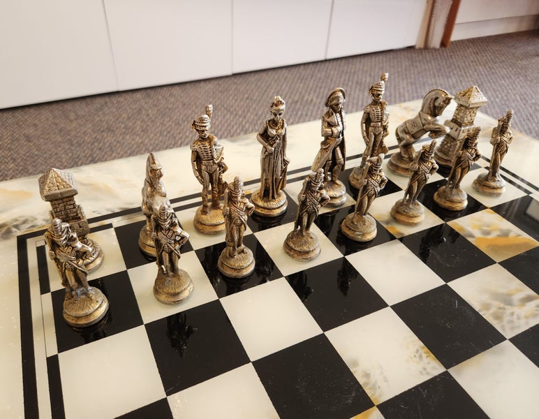Chess set62996989993987114