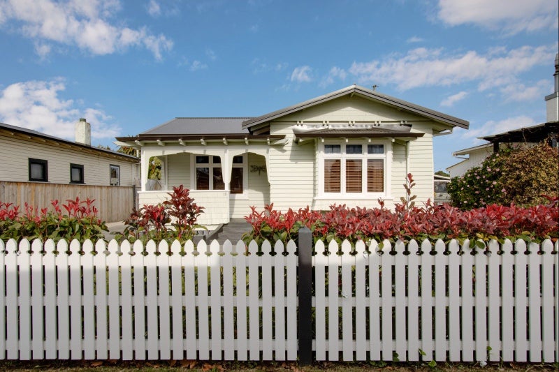 Image 1 of 25