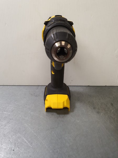 Stanley 18V SFMCD700XE Drill Driver (Skin Only) Carousel 2