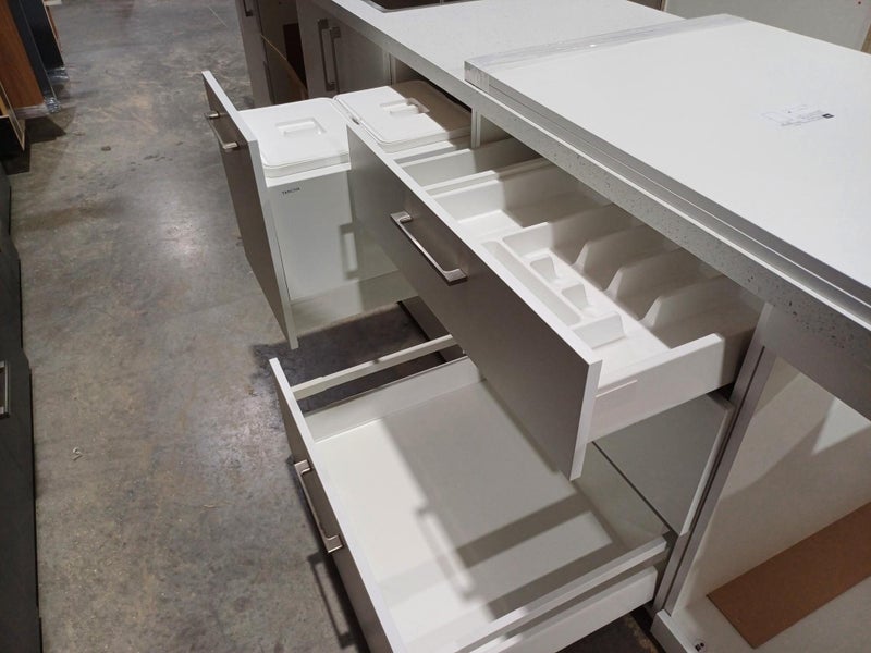 Canceled order Kitchen Carousel 2